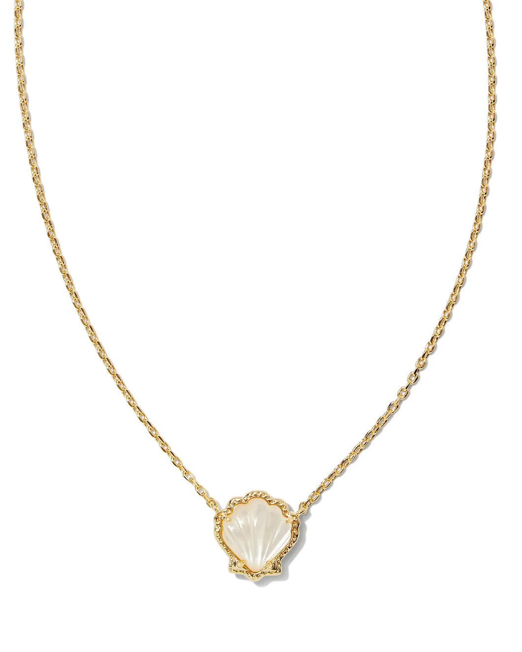 KS Brynne Shell Short Pendant Necklace